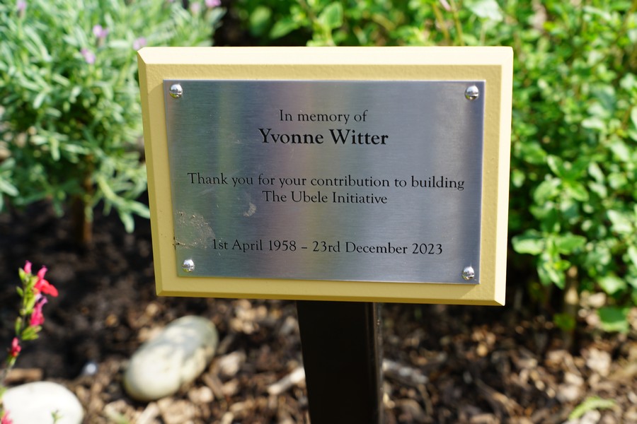 yvonne-witter-rip-ubele-plaque-